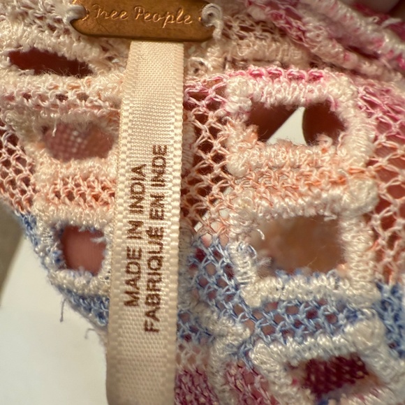 Free People bell sleeve lace up crop “eyes on you” - Picture 10 of 11